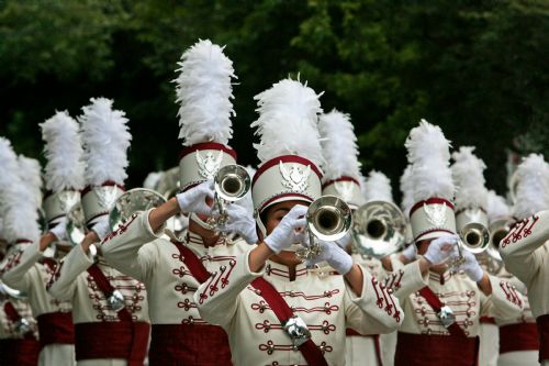 Marching banc