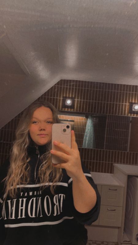 Profilbillede af Laura E- ID: 114439 - Billede nr: 539052