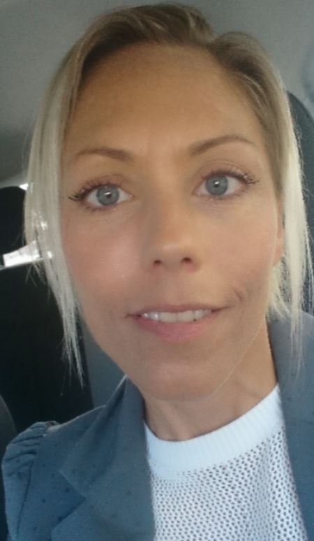 Profilbillede af Julie L- ID: 128145 - Billede nr: 530788
