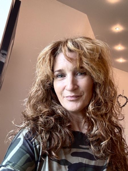Profilbillede af Line J- ID: 129609 - Billede nr: 668611