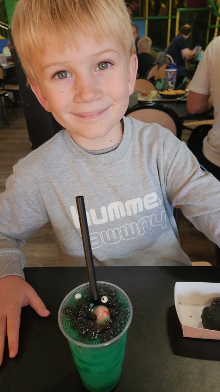 Profilbillede af Liam N- ID: 129820 - Billede nr: 588128