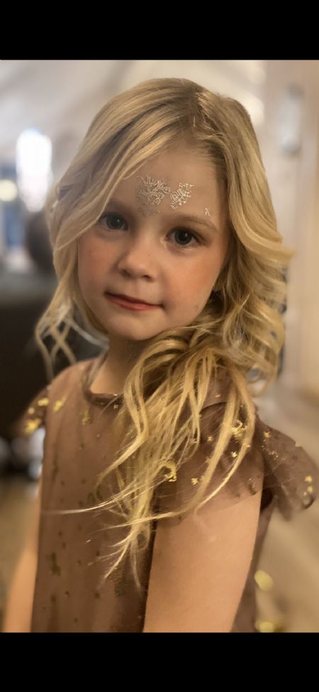 Profilbillede af Saga L- ID: 144516 - Billede nr: 648340