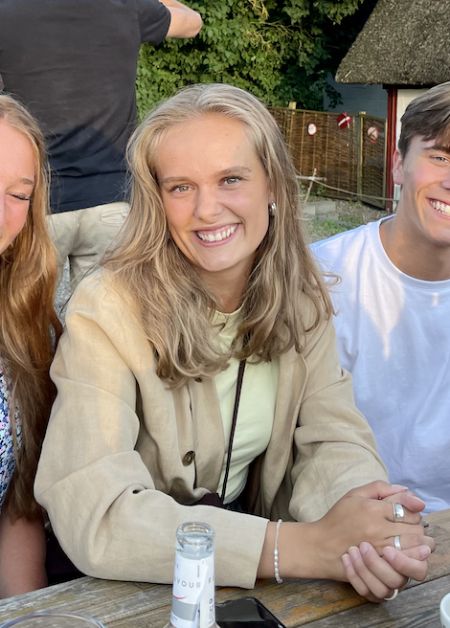 Profilbillede af Laura V- ID: 153934 - Billede nr: 492640