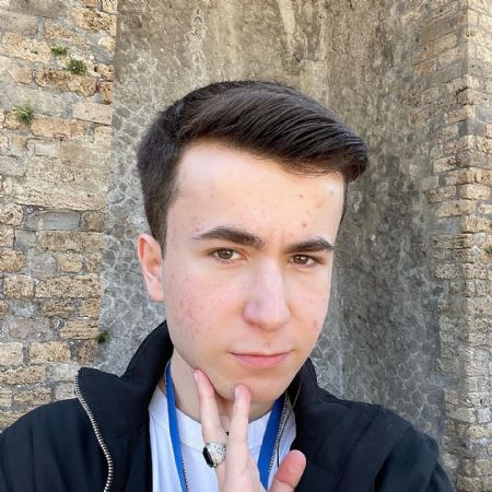 Profilbillede af Yigit E- ID: 155525 - Billede nr: 497916