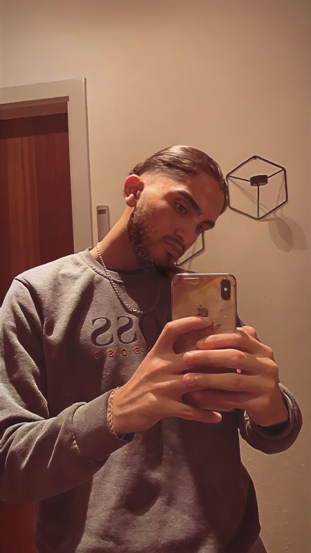 Profilbillede af Ozan A- ID: 156457 - Billede nr: 501507