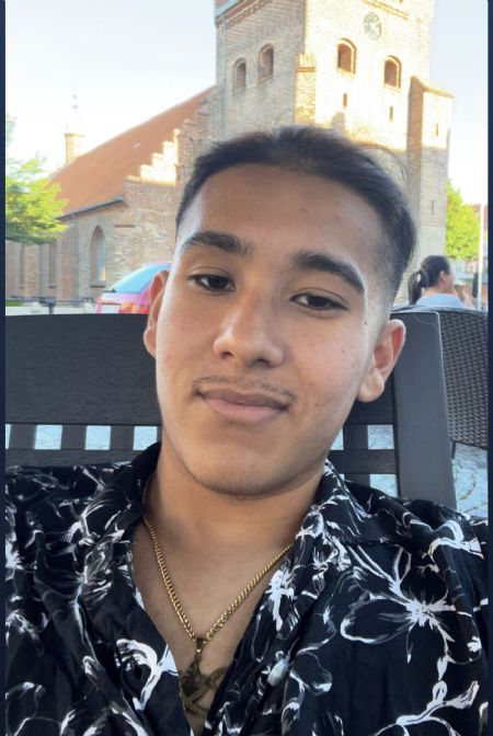 Profilbillede af Omid S- ID: 156789 - Billede nr: 502772
