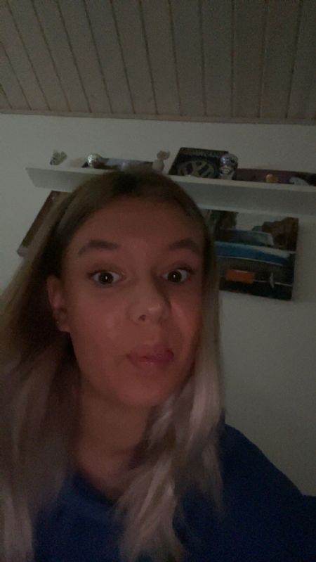 Profilbillede af Julie M- ID: 162883 - Billede nr: 530391