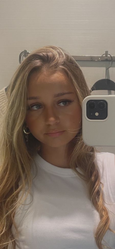 Profilbillede af Emma R- ID: 164379 - Billede nr: 664431