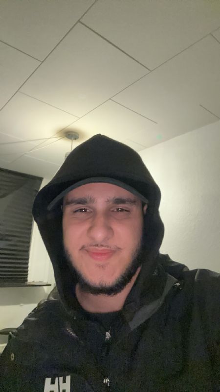 Profilbillede af Ømer Y- ID: 170993 - Billede nr: 573029