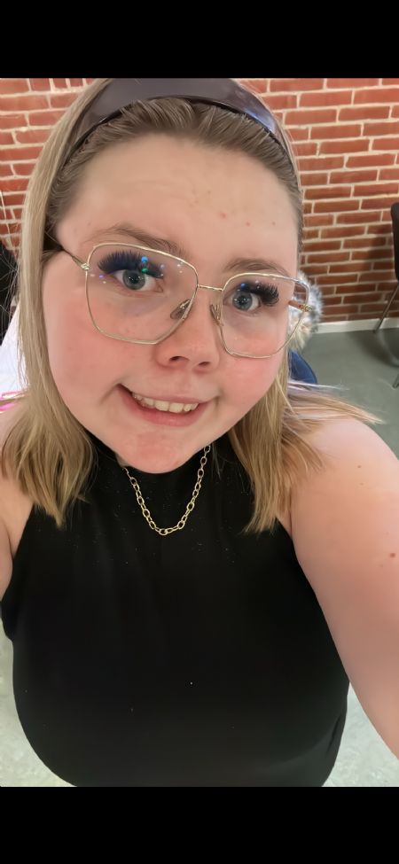 Profilbillede af Sabrina R- ID: 1727704 - Billede nr: 578469