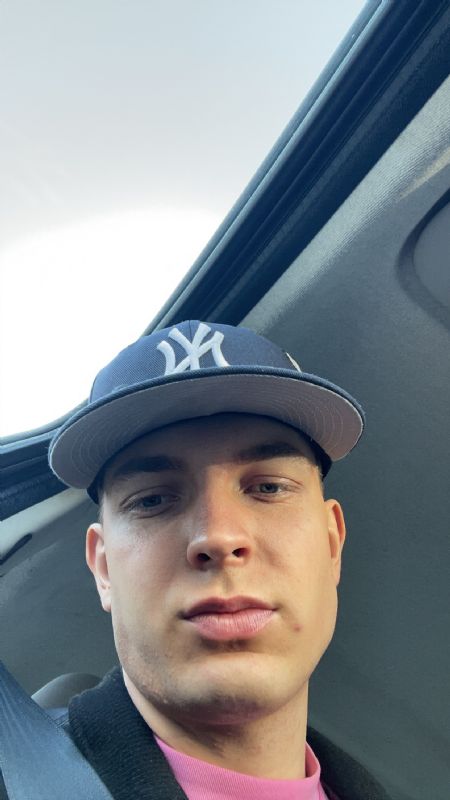 Profilbillede af Elliot S- ID: 1729432 - Billede nr: 614313
