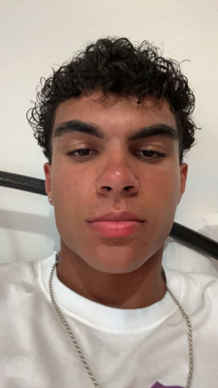 Profilbillede af Noah O- ID: 1729546 - Billede nr: 586993
