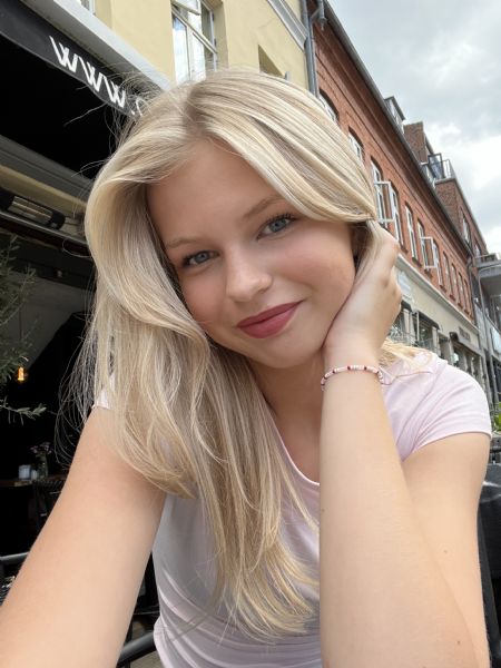 Profilbillede af Benedicte L- ID: 1729735 - Billede nr: 587854