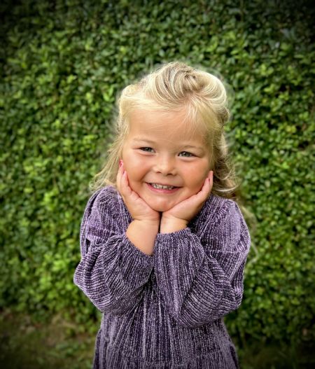 Profilbillede af Ofelia R- ID: 1729750 - Billede nr: 587949