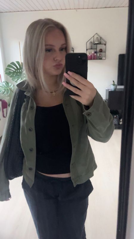 Profilbillede af Emmelie C- ID: 1729939 - Billede nr: 588654