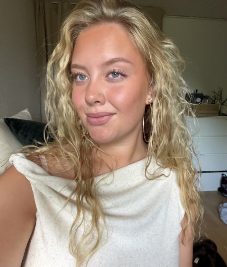 Profilbillede af Caroline B- ID: 1731222 - Billede nr: 690714