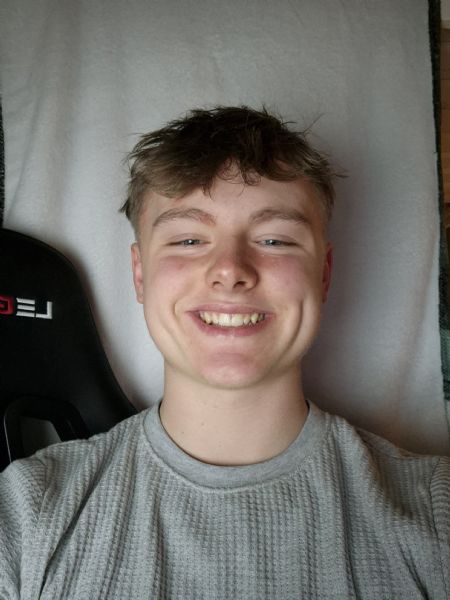 Profilbillede af Aksel T- ID: 1732970 - Billede nr: 610226