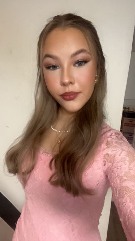 Profilbillede af Emelie M- ID: 1733376 - Billede nr: 603583