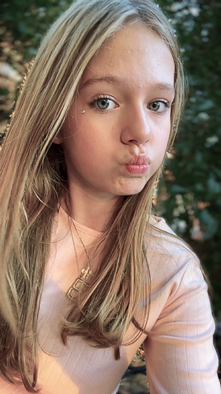 Profilbillede af Esther S- ID: 1735444 - Billede nr: 649038