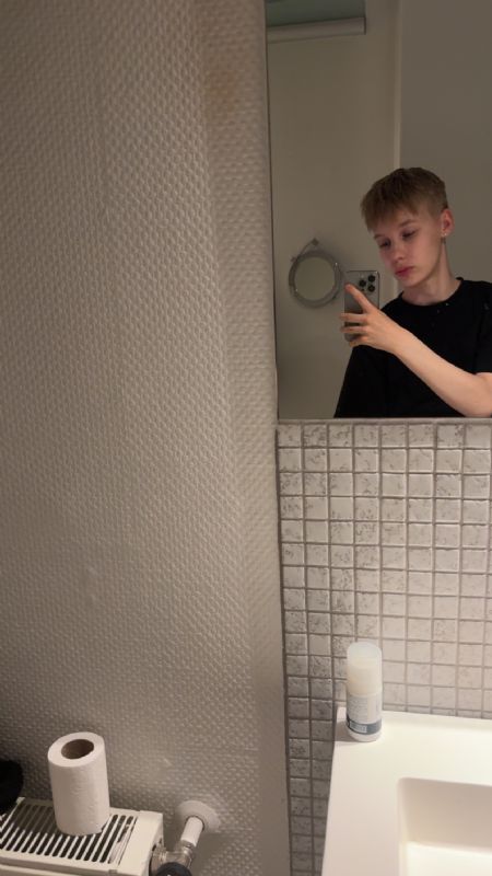 Profilbillede af Tay C- ID: 1737109 - Billede nr: 620497