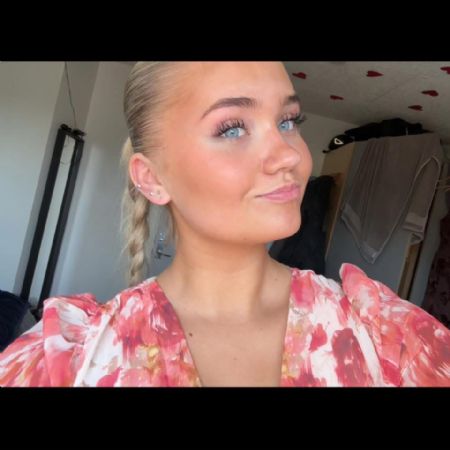 Billede af Julie - ID: 1737127 - Billede nr: 691969