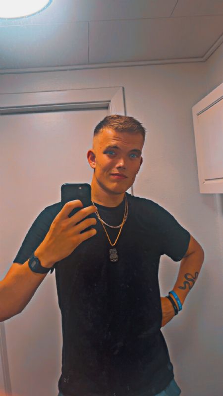 Profilbillede af Magnus N- ID: 1739389 - Billede nr: 663393