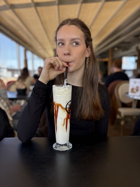 Profilbillede af Elina C- ID: 1740144 - Billede nr: 673445
