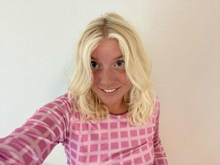 Profilbillede af Esther R- ID: 1740838 - Billede nr: 638353