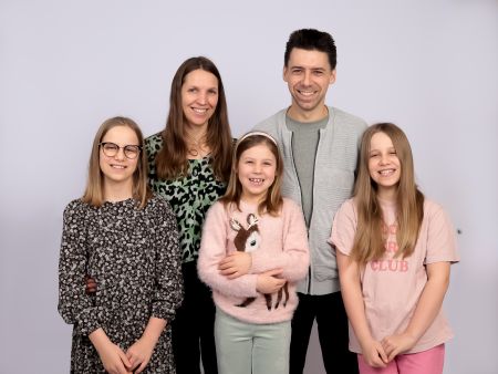 Profilbillede af Weis N, Familieprofil - ID: 1741133 - Billede nr: 639701
