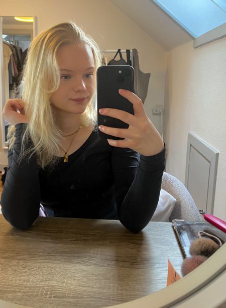 Profilbillede af Viktoria R- ID: 1743427 - Billede nr: 664596