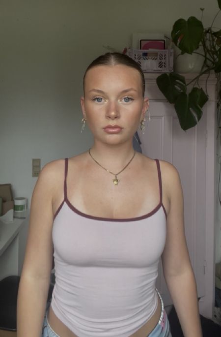 Profilbillede af Anna E- ID: 1744256 - Billede nr: 675537