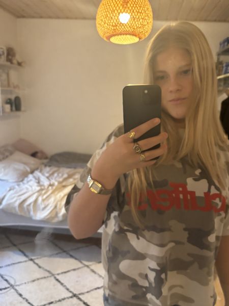 Profilbillede af Julie B- ID: 1744291 - Billede nr: 652021