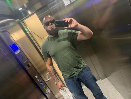 Profilbillede af Haris C- ID: 1744594 - Billede nr: 653403