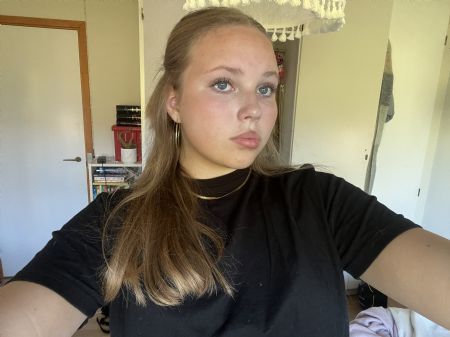 Profilbillede af Anna L- ID: 1744749 - Billede nr: 654045