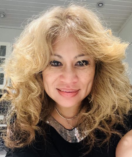 Profilbillede af Rowena T, Familieprofil - ID: 1745160 - Billede nr: 655786