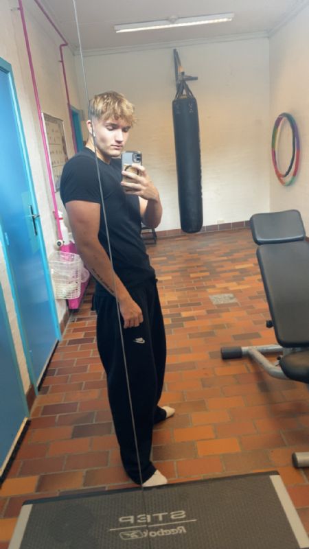 Profilbillede af Oliver- ID: 1745184 - Billede nr: 655944