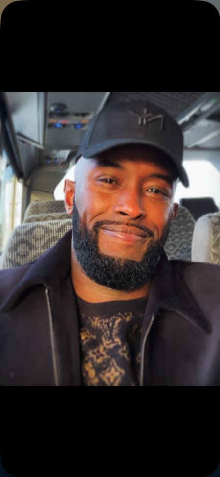 Profilbillede af Ismael T- ID: 1746441 - Billede nr: 661654