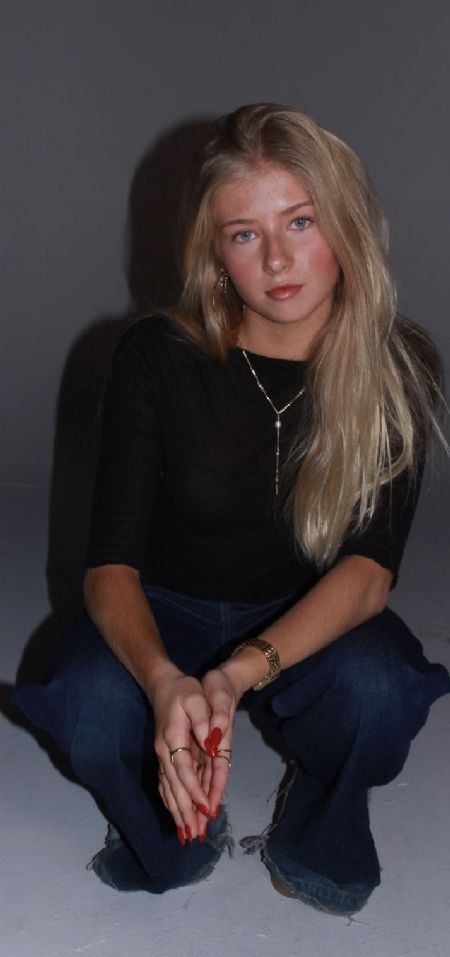 Profilbillede af Emma S- ID: 1746746 - Billede nr: 662986