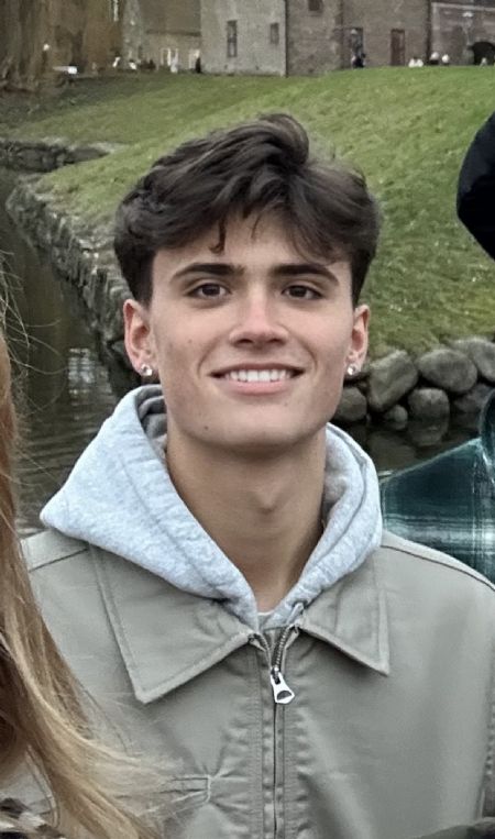 Profilbillede af Kalvin L- ID: 1747182 - Billede nr: 665095