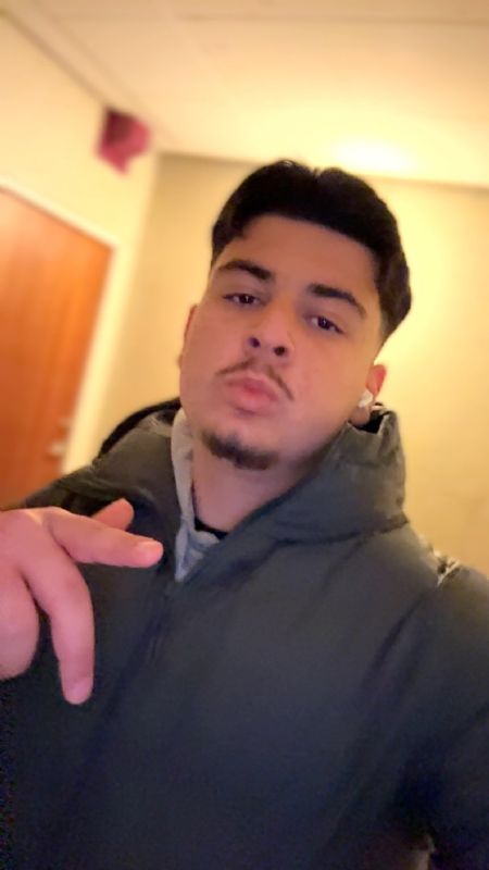 Profilbillede af Alim B- ID: 1747449 - Billede nr: 666196