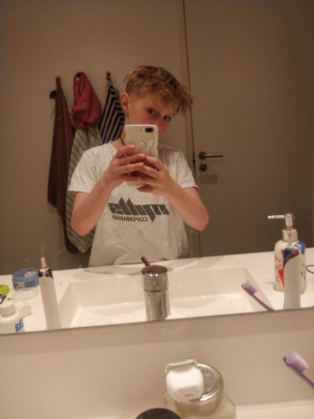 Profilbillede af Karlo L- ID: 1747778 - Billede nr: 667650