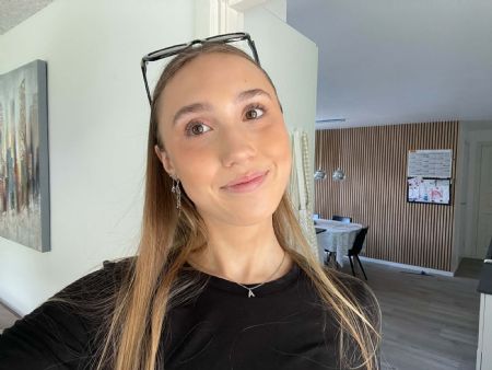 Profilbillede af Arina P- ID: 1749268 - Billede nr: 674094
