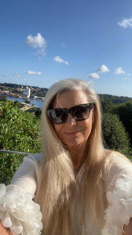 Profilbillede af Joan R- ID: 1749740 - Billede nr: 676730