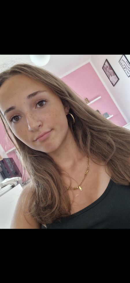 Profilbillede af Esther R- ID: 1750584 - Billede nr: 681523