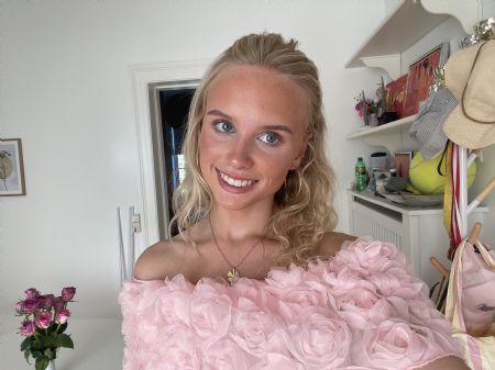 Profilbillede af Nikoline M- ID: 1751362 - Billede nr: 685592