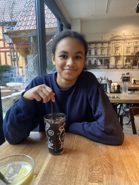 Profilbillede af Mona B- ID: 1751637 - Billede nr: 687131