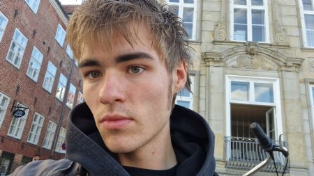 Profilbillede af Helmuth L- ID: 1753374 - Billede nr: 695402