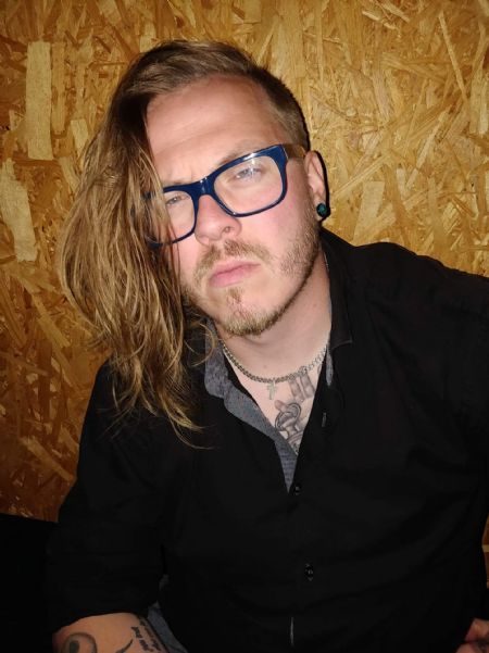 Profilbillede af Henrik J- ID: 32945 - Billede nr: 667031