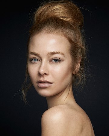 Profilbillede af Simone E- ID: 65748 - Billede nr: 210840